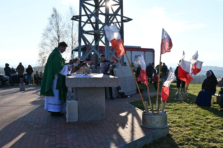 Ku pamięci i przestrodze
