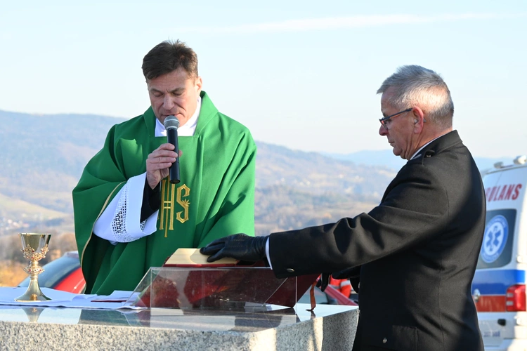 Ku pamięci i przestrodze