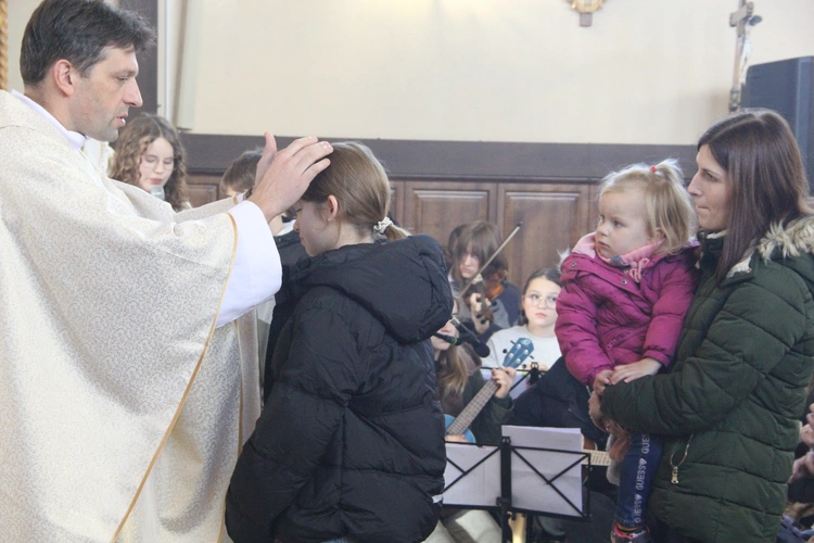 Żbikowice. Uroczyste wprowadzenie obrazu Ulmów