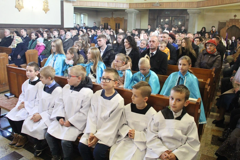 Żbikowice. Uroczyste wprowadzenie obrazu Ulmów