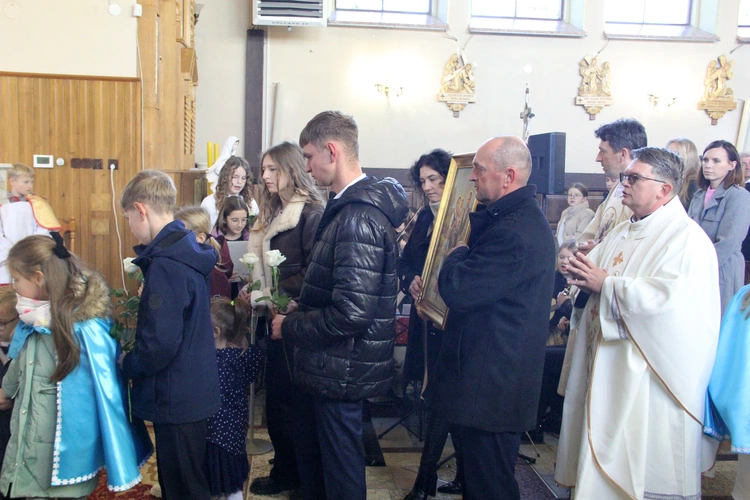 Żbikowice. Uroczyste wprowadzenie obrazu Ulmów
