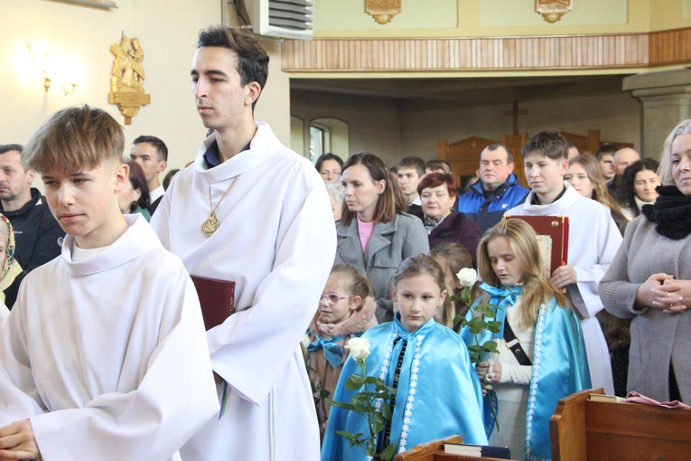 Żbikowice. Uroczyste wprowadzenie obrazu Ulmów