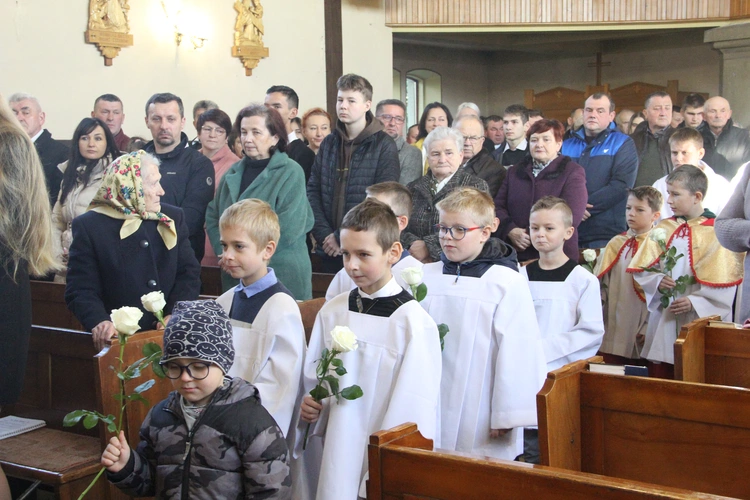 Żbikowice. Uroczyste wprowadzenie obrazu Ulmów