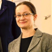 A. Bieniek, zelatorka Straży Honorowej NSPJ.