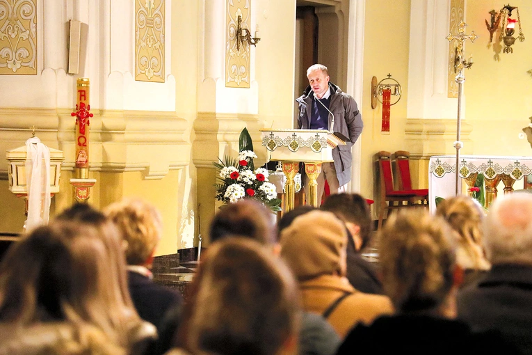 Spotkanie poprowadził ppłk rez. Damian Potyrało, specjalista ds. bezpieczeństwa narodowego.