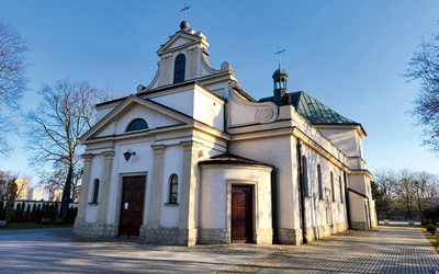 Sto lat temu kaplicę rozbudował ks. Michał Sopoćko. Od tej pory służy mieszkańcom Marymontu.