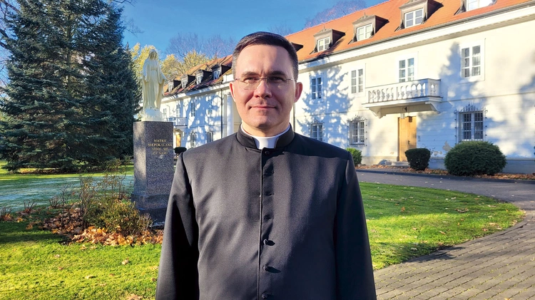 Konsekracja biskupia odbędzie się w katedrze warszawsko- -praskiej 7 grudnia.