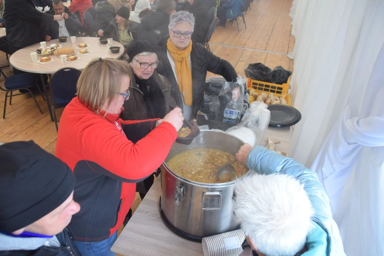 Pielgrzymka ubogich i bezdomnych do MB Ostrobramskiej