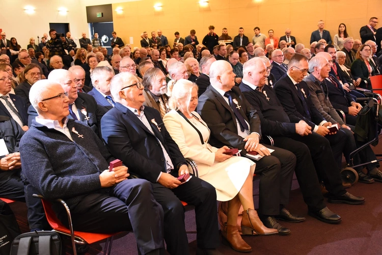 Krzyże Wolności i Solidarności