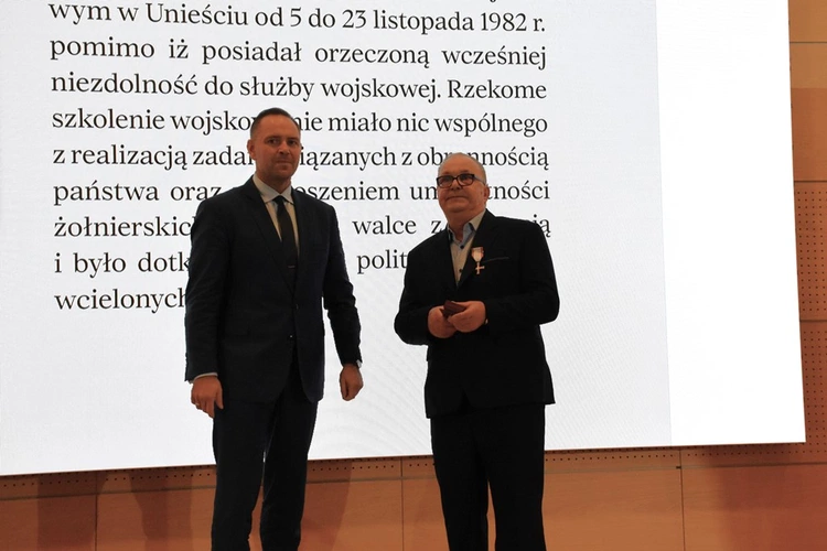 Krzyże Wolności i Solidarności
