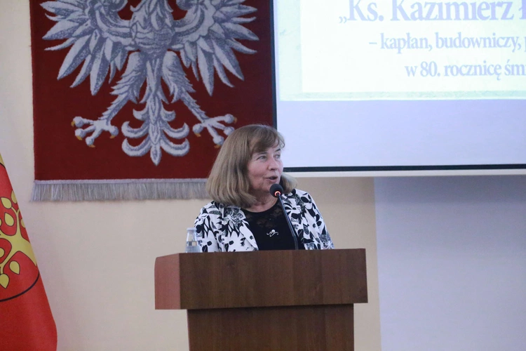 Sesja o ks. Łazarskim