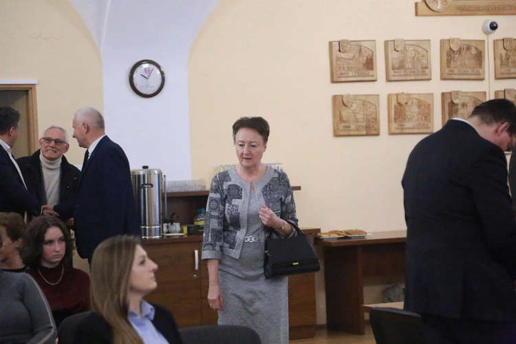 Sesja o ks. Łazarskim