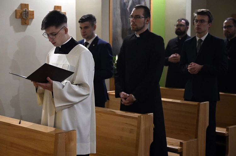 Przysięgi przed święceniami diakonatu