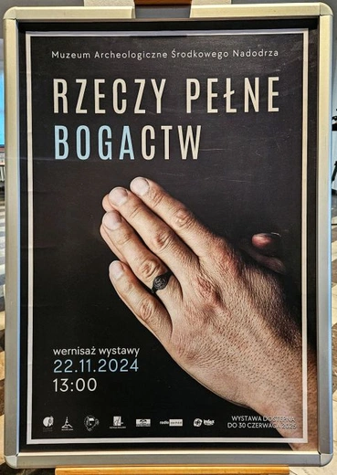 Wystawa "Rzeczy pełne BOGActw"