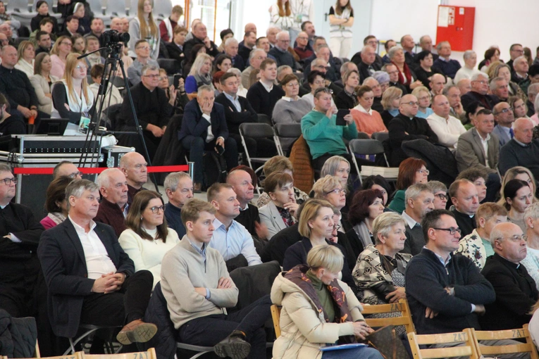 Tarnów. III Forum Parafialnych Rad Duszpasterskich