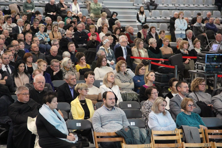 Tarnów. III Forum Parafialnych Rad Duszpasterskich