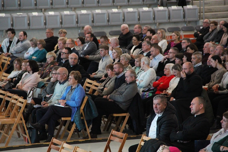 Tarnów. III Forum Parafialnych Rad Duszpasterskich