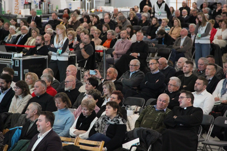 Tarnów. III Forum Parafialnych Rad Duszpasterskich