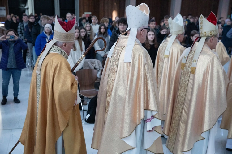 Domówka u Taty, czyli młodzi wokół Najświętszego Sakramentu