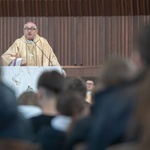 Domówka u Taty, czyli młodzi wokół Najświętszego Sakramentu