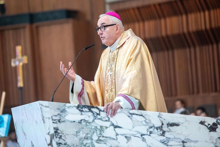 Domówka u Taty, czyli młodzi wokół Najświętszego Sakramentu