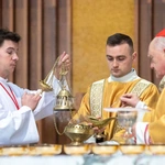 Domówka u Taty, czyli młodzi wokół Najświętszego Sakramentu