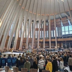 Domówka u Taty, czyli młodzi wokół Najświętszego Sakramentu