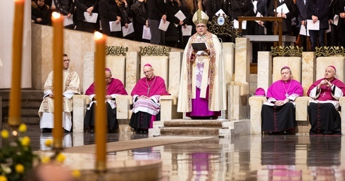 Archidiecezja. Nieszpory rozpoczęły Rok Jubileuszowy setnej rocznicy powstania diecezji katowickiej