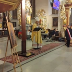 Bazylika pełna młodych