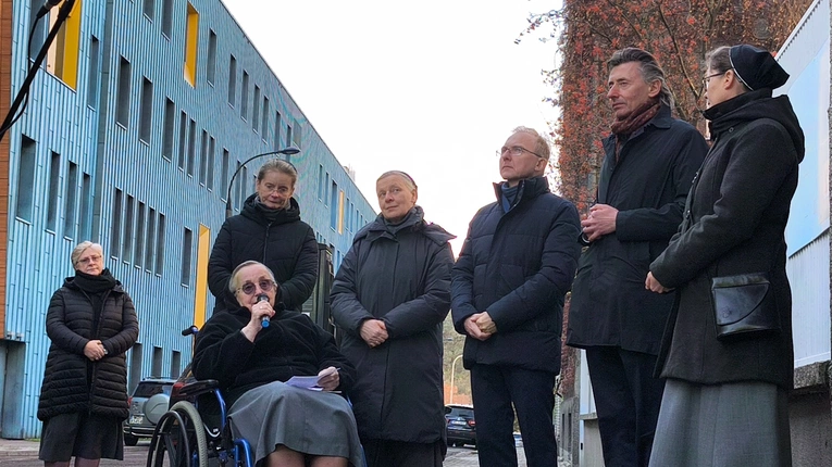 Mieszkańcy Szarego Domu
