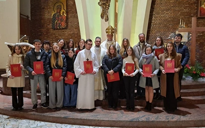 "Królówka" młodych na os. Karpackim w Bielsku-Białej AD 2024