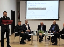 Między kontynuacją a zmianą