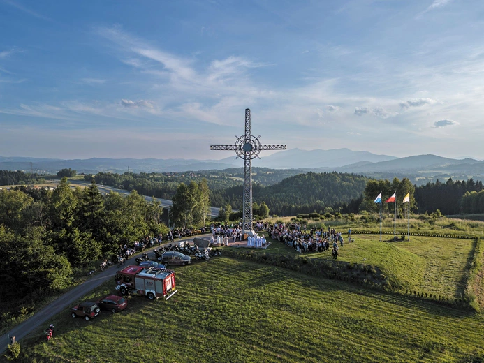Zaduszki nad Zakopianką. Wspominając ofiary wypadków drogowych…
