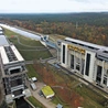 Barki w górę. Podnośnia statków Niederfinow – cud techniki z bliska