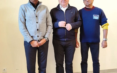 Goście poznali ks. Krzysztofa i fundacyjny zespół. 