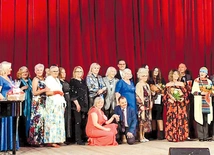 Impreza od lat przyciąga muzyków amatorów,  którzy często nie konkurują, a nawiązują  znajomości i przyjaźnie na lata.