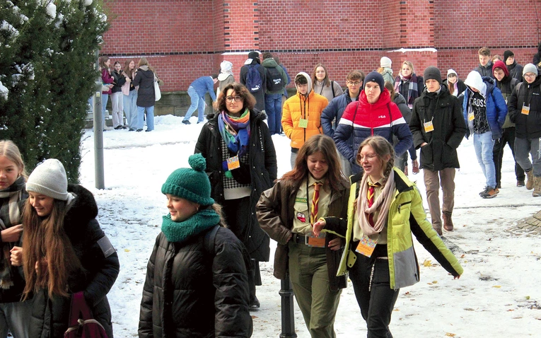 W forum uczestniczyło ok. 450 osób z całej diecezji. 