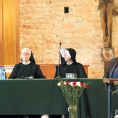– Życie jest pasjonujące, gdy poświęca się je dla Boga i Kościoła – mówili uczestnicy spotkania w Opactwie Pobenedyktyńskim.