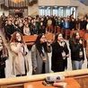 Nie ma młodych w Kościele? Są! Tylko trzeba dać im okazję do spotkania.