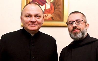 	Opiekę duchową nad grupą będzie sprawować  ks. Adam Petakiewicz, tutejszy proboszcz. Czasami konferencję wygłosi o. Brunon Koniecko.