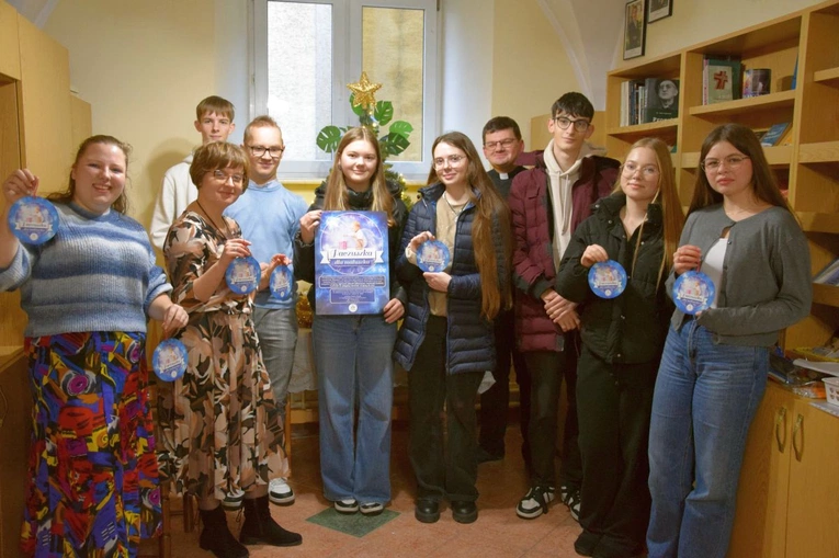 Oaza wspiera Paczuszkę dla Maluszka