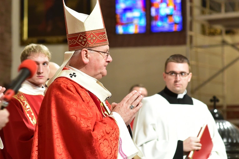Błogosławieństwo nadzwyczajnych szafarzy Komunii świętej
