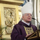 Abp Jędraszewski: Tegoroczny Adwent jest też przygotowaniem do Roku Jubileuszowego