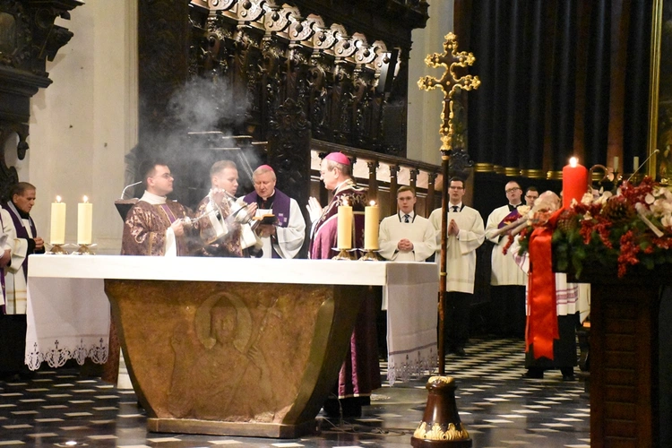 Rozpoczęcie Adwentu w archikatedrze