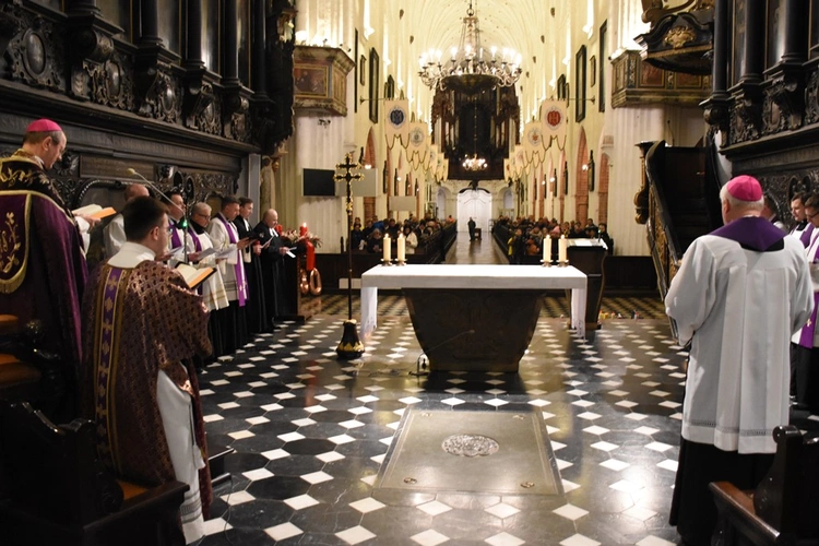 Rozpoczęcie Adwentu w archikatedrze