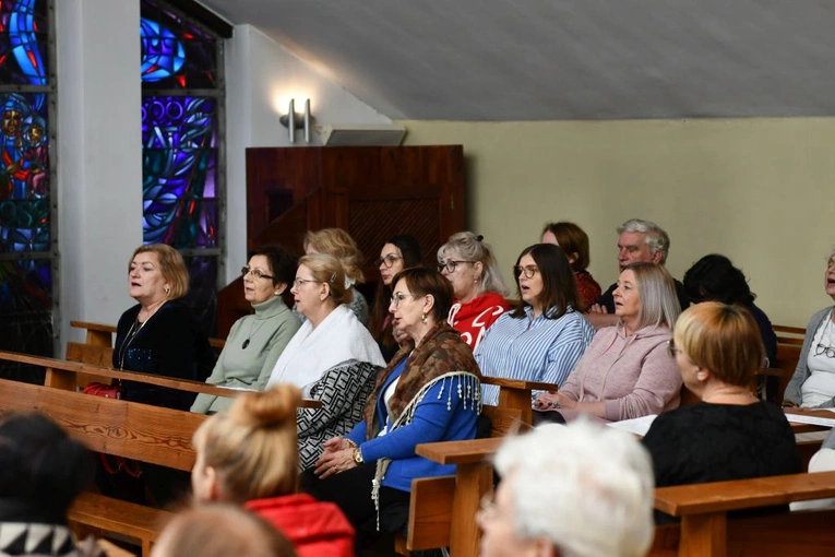 Rekolekcje parafialnych zespołów Caritas w Rokitnie