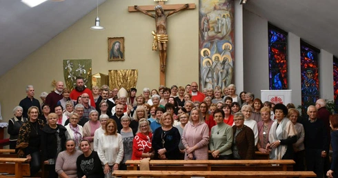Rekolekcje parafialnych zespołów Caritas w Rokitnie