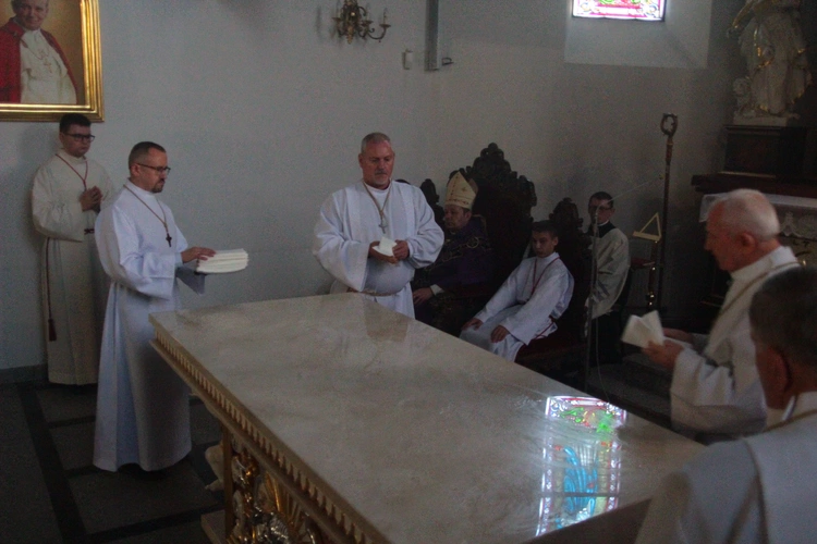 Ołtarz u św. Michała