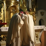Roraty z pasterzem diecezji w Białej Rawskiej