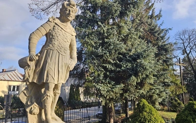 Figura św. Floriana wróciła do Końskich